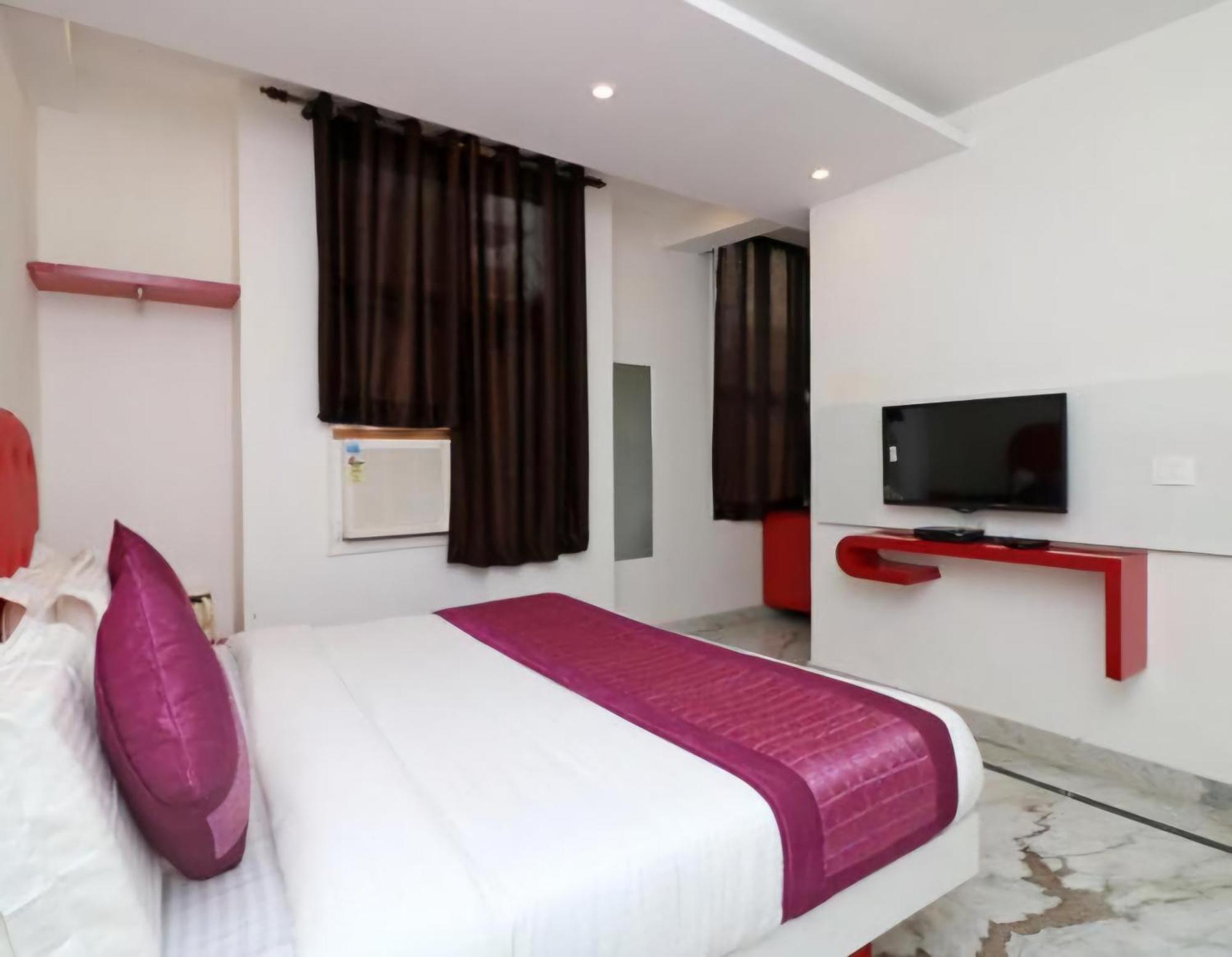 Hotel Leo Continental نيودلهي المظهر الخارجي الصورة