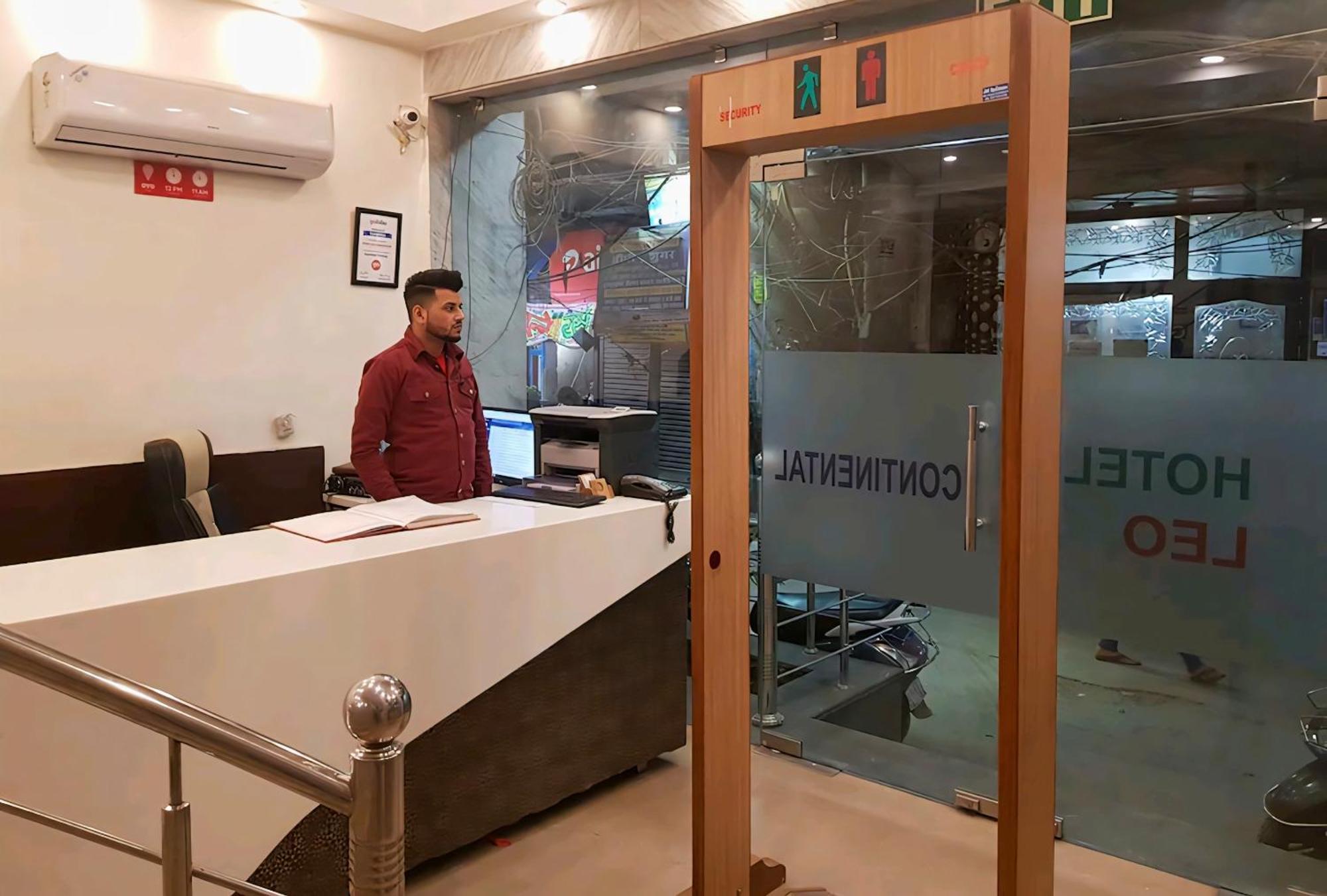 Hotel Leo Continental نيودلهي المظهر الخارجي الصورة